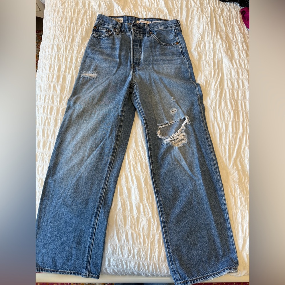 Levi’s ribcage straight ankle jeans